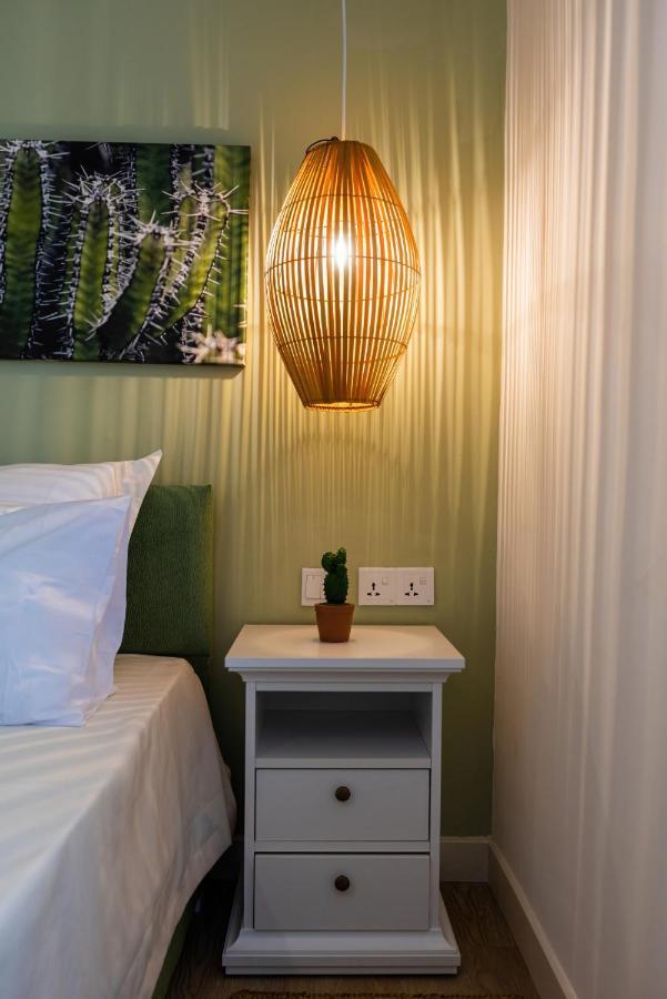 Les Cerisiers Beach Residence, Cosy And Modern 3 Bedroom Apartment Located 50 Metres From The Beach And From All Amenities And Restaurants On The Coastal Road Flic-en-Flacq Kültér fotó