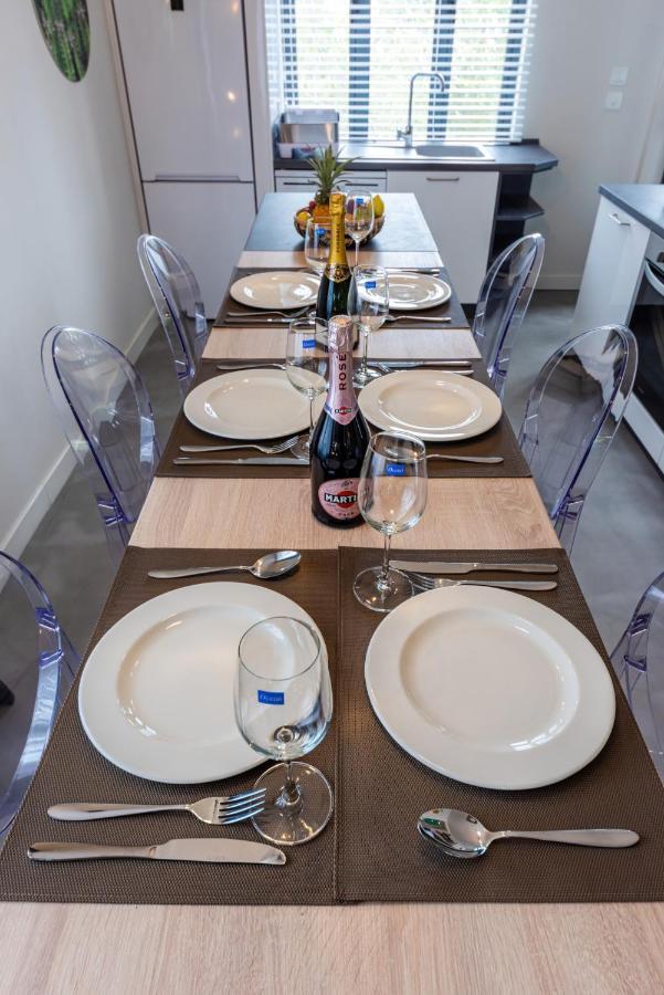 Les Cerisiers Beach Residence, Cosy And Modern 3 Bedroom Apartment Located 50 Metres From The Beach And From All Amenities And Restaurants On The Coastal Road Flic-en-Flacq Kültér fotó