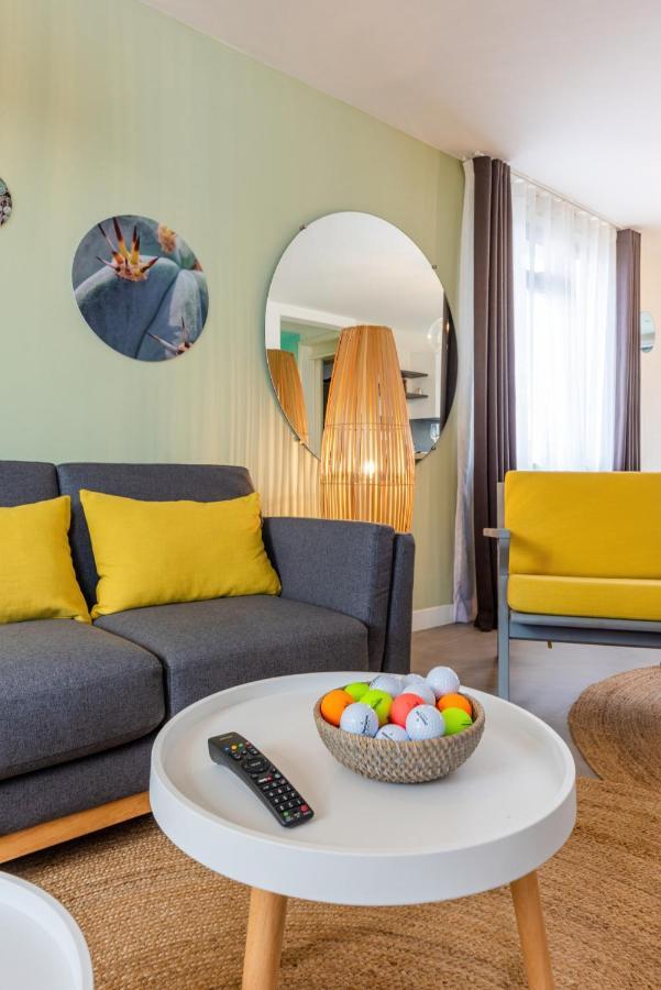 Les Cerisiers Beach Residence, Cosy And Modern 3 Bedroom Apartment Located 50 Metres From The Beach And From All Amenities And Restaurants On The Coastal Road Flic-en-Flacq Kültér fotó