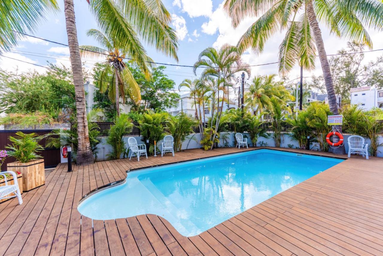 Les Cerisiers Beach Residence, Cosy And Modern 3 Bedroom Apartment Located 50 Metres From The Beach And From All Amenities And Restaurants On The Coastal Road Flic-en-Flacq Kültér fotó